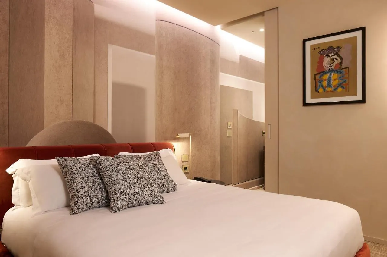 Borghese Contemporary Hotel Rome