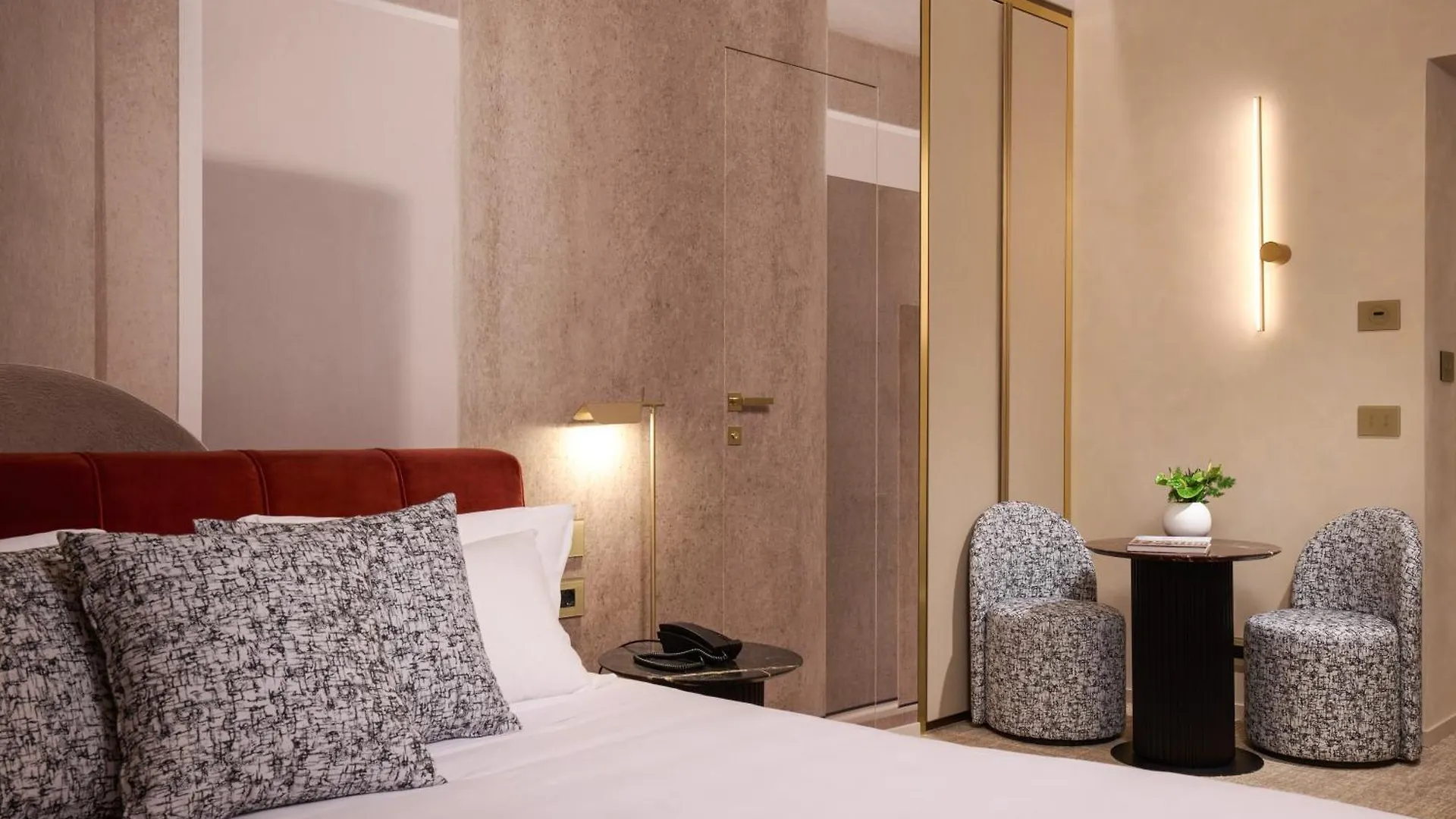 Borghese Contemporary Hotel Rome